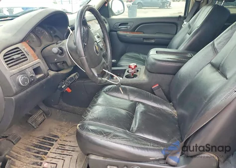 2008 Chevrolet Silverado C1500 из США, поврежденный, VIN 2GCEC13J881108230